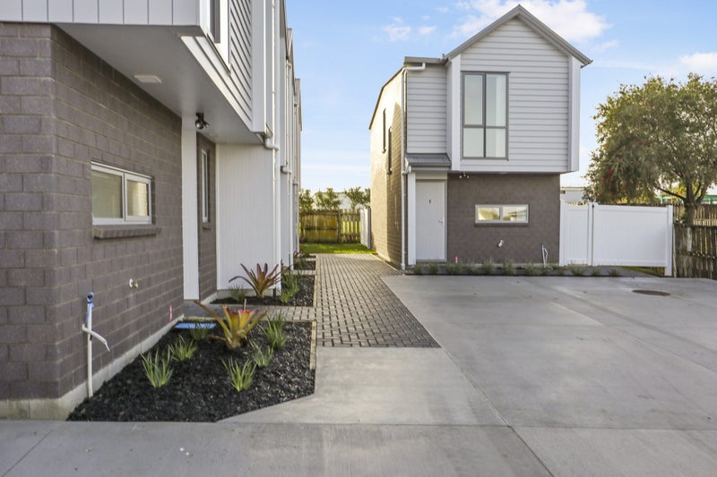 14E Massine Place, Randwick Park, Auckland - Carousel 9