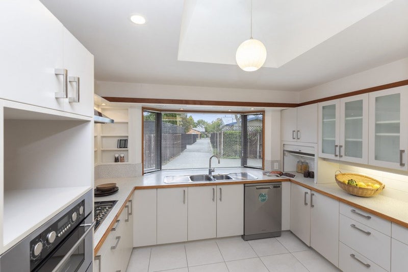 16 Kent Lodge Avenue, Avonhead, Christchurch - Carousel 2