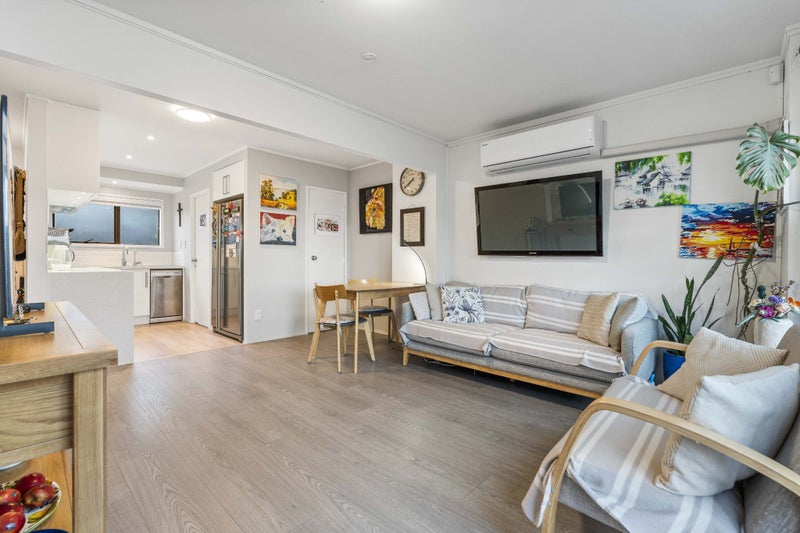 5/5 Koromiko Street, New Lynn, Auckland - Carousel 1
