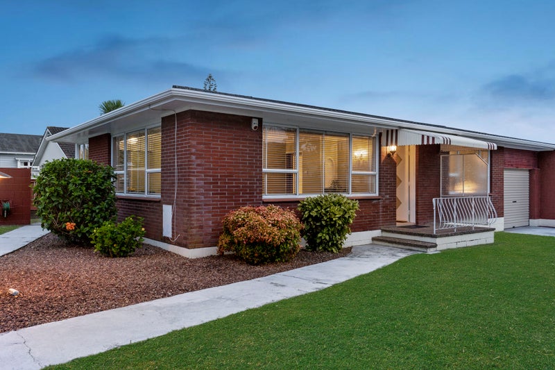 1/207 Mount Albert Road, Sandringham, Auckland - Carousel 2