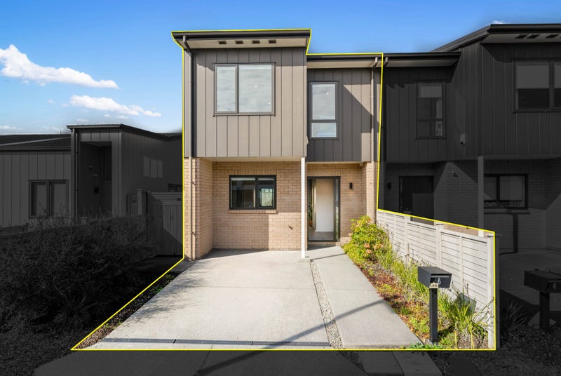 6 Orona Place, Takanini, Auckland - Carousel 1