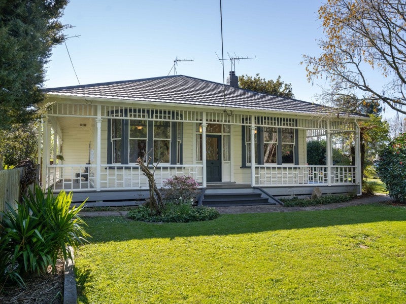 2673 State Highway 2, Greytown - Carousel 1