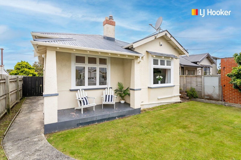 10 Hargest Crescent, Saint Kilda, Dunedin - Carousel 2