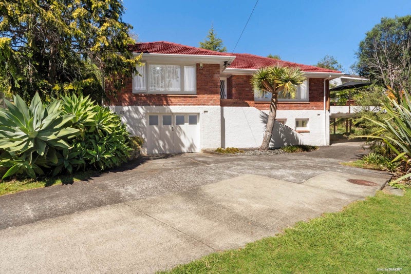 1/42 Hutchinson Avenue, New Lynn, Auckland - Carousel 1