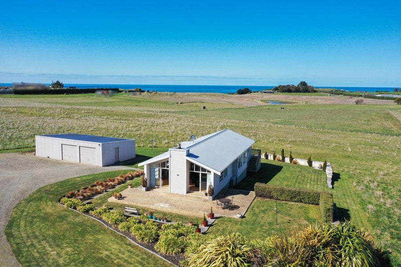 76 Fortification Road, Kakanui - Carousel 1