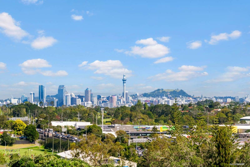 27A Lyttelton Avenue, Forrest Hill, Auckland - Carousel 2