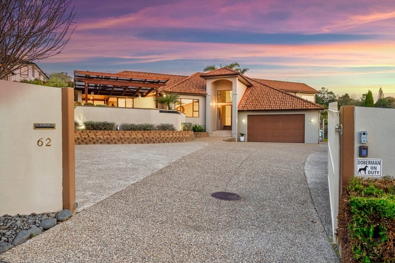 62 Brooke Ridge Rise, East Tamaki Heights, Auckland - Carousel 2