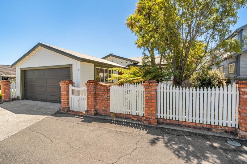 17 McParland Street, Ebdentown, Upper Hutt - Carousel 2