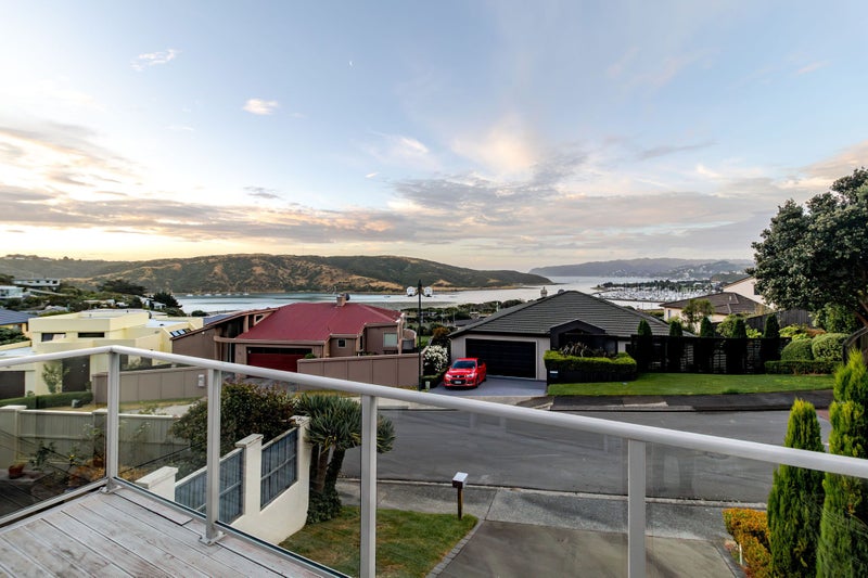 22 Paremata Drive, Paremata, Porirua - Carousel 2