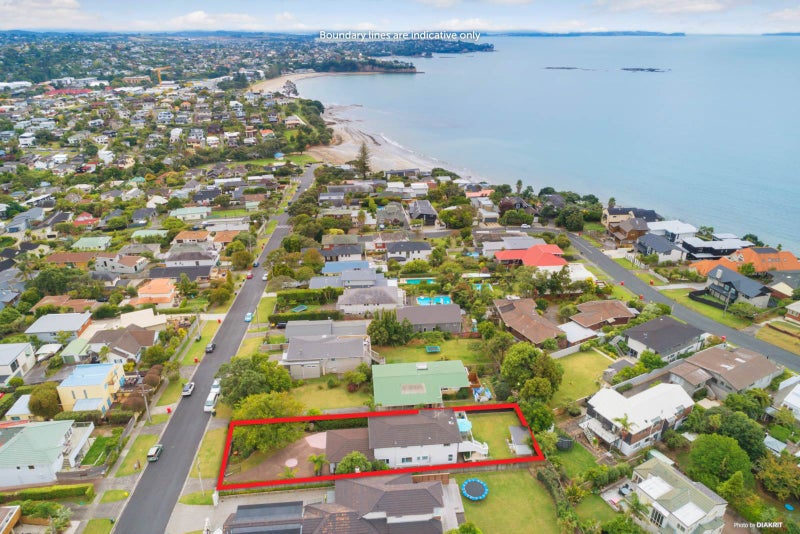 11 Rothesay Bay Road, Rothesay Bay, Auckland - Carousel 2
