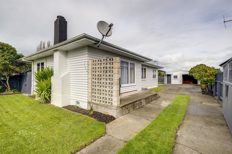 527 Lowe Street, Camberley, Hastings - Carousel 1