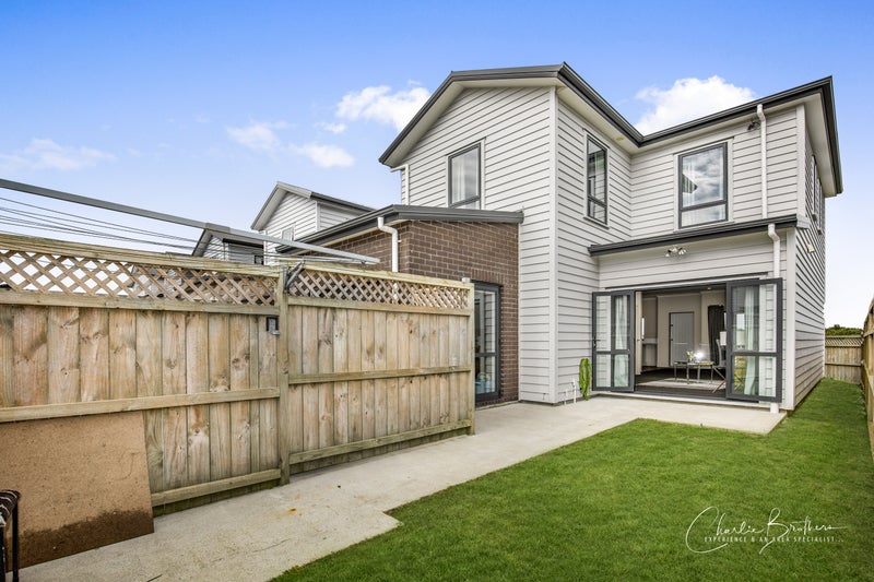 24 Kuurae Crescent, Weymouth, Auckland - Carousel 2