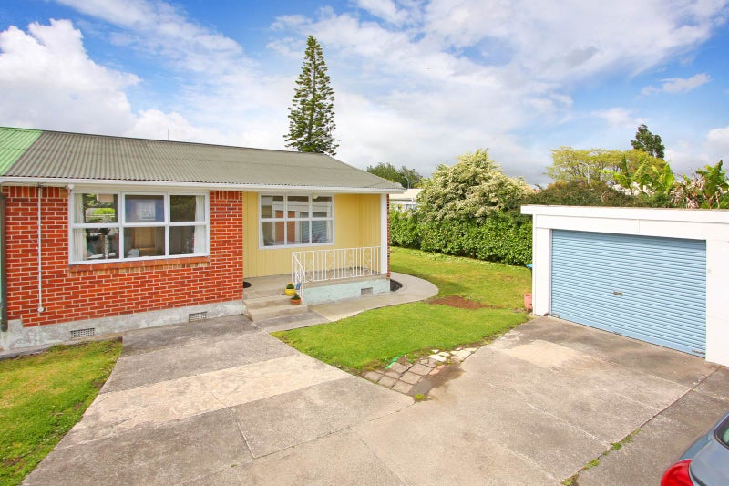 4/120 Rosebank Road, Avondale, Auckland - Carousel 1