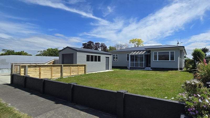 14 Henderson Crescent, Onekawa, Napier - Carousel 1