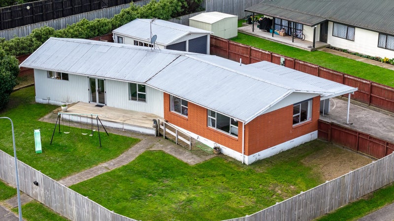 15 Poaka Avenue, Dinsdale, Hamilton - Carousel 26