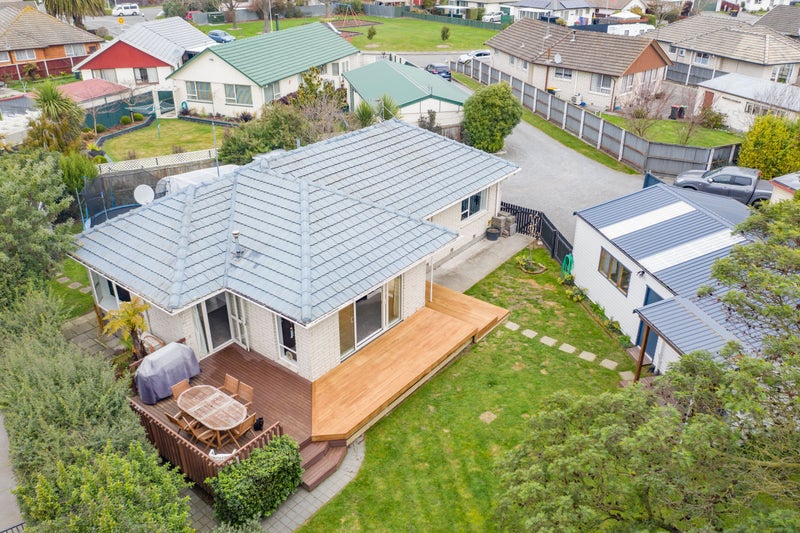 10 Lomax Place, Islington, Christchurch - Carousel 1
