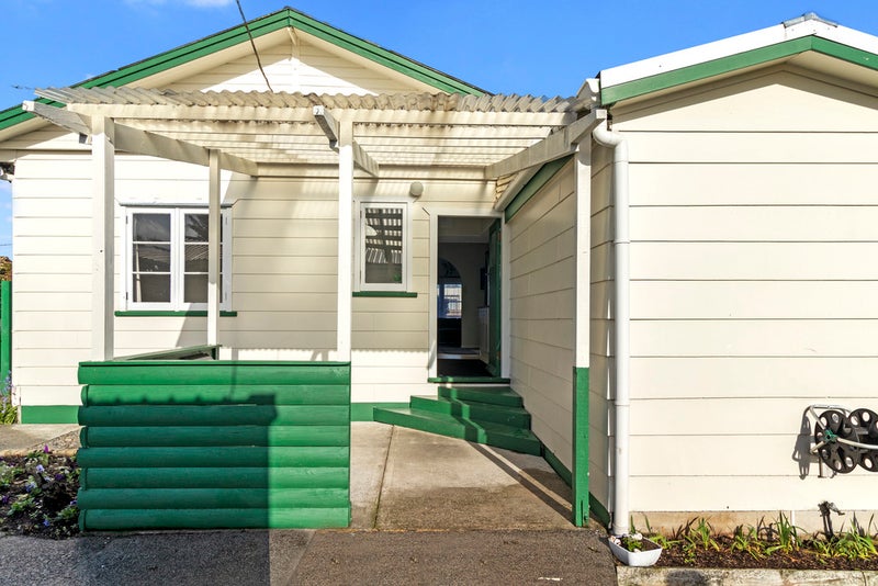 28 Smith Street, Frankton, Hamilton - Carousel 2