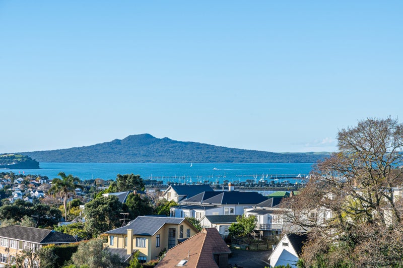 12 Mamie Street, Remuera, Auckland - Carousel 1