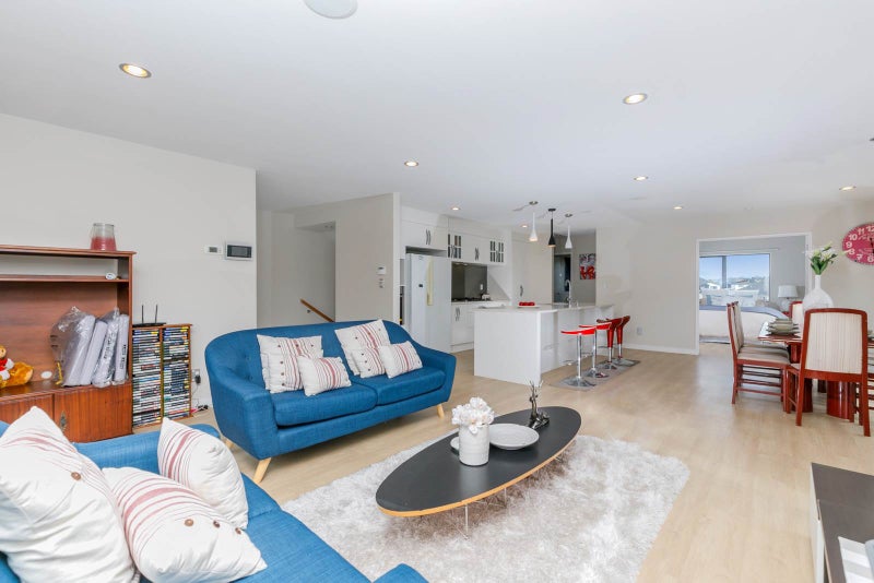 30 Sohlue Place, Oteha, Auckland - Carousel 1