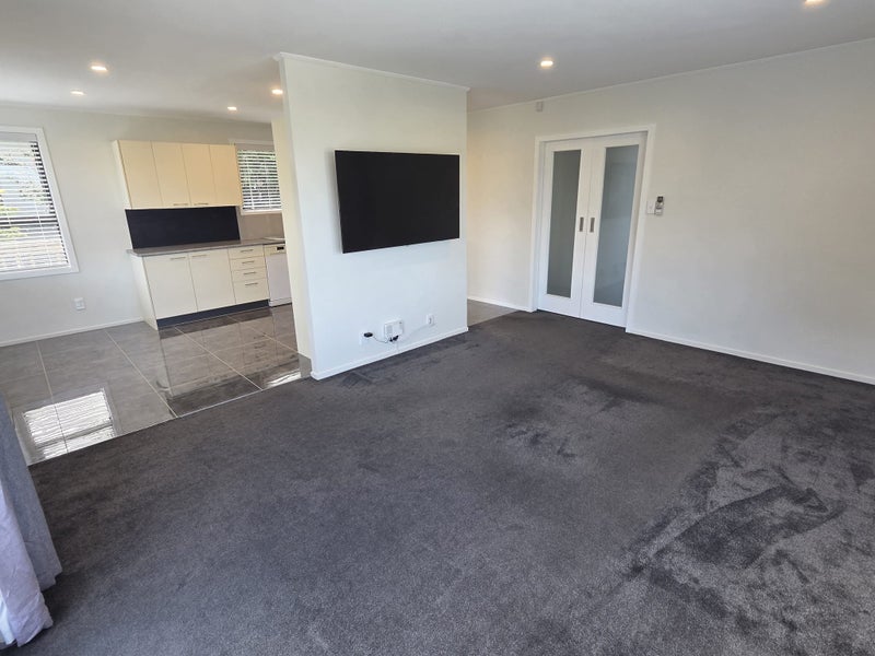 35 Aronia Way, Goodwood Heights, Auckland - Carousel 2