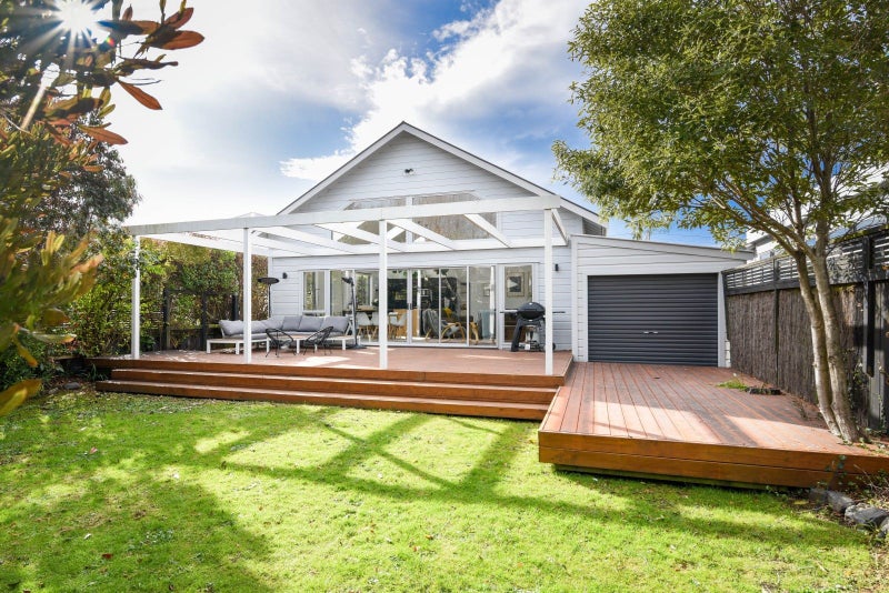 18 Pretoria Avenue, Saint Clair, Dunedin - Carousel 2