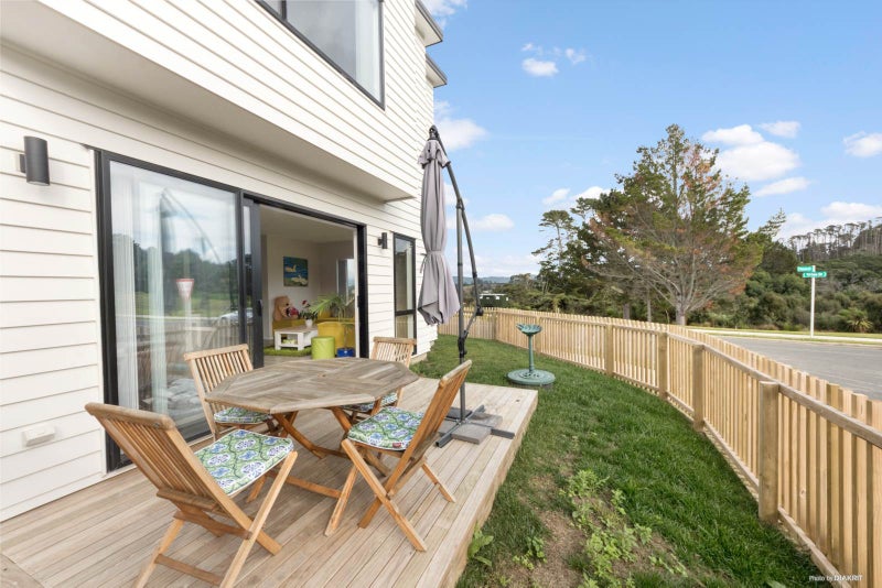 131 Tiriwa Drive, Massey, Auckland - Carousel 2