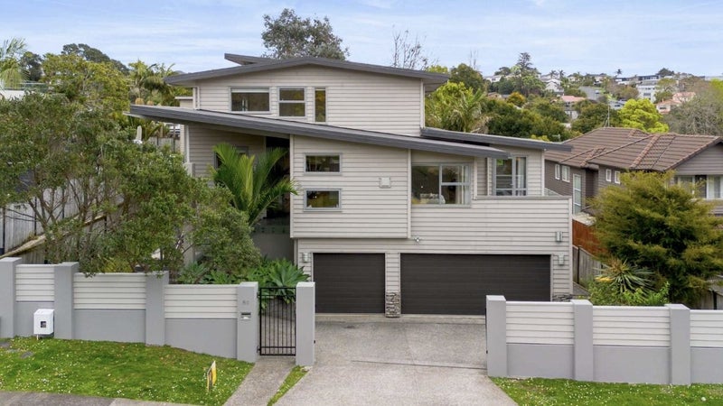 8C Castleton Drive, Howick, Auckland - Carousel 1