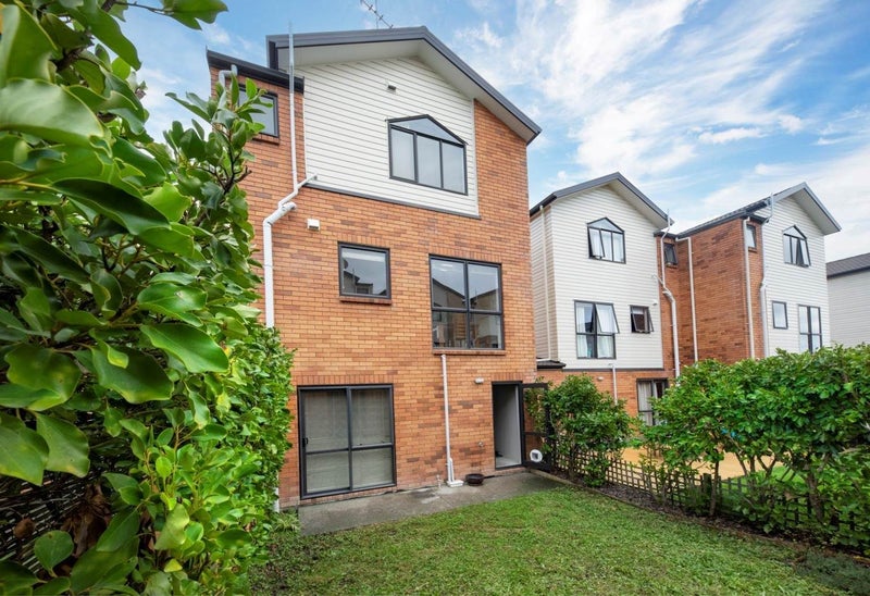 21/172 Mcleod Road, Te Atatu South, Auckland - Carousel 1