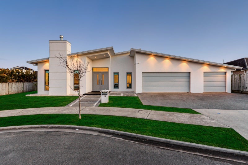 14 Platina Place, Flagstaff, Hamilton - Carousel 1