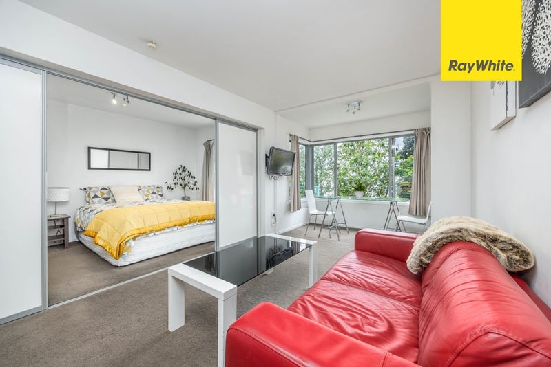 208/2 Maungawhau Road, Newmarket, Auckland - Carousel 1