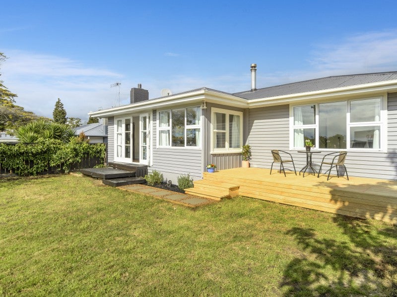90 Bellevue Road, Brookfield, Tauranga - Carousel 1