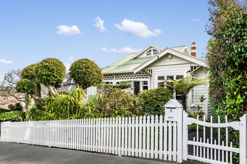 1 Rotomahana Terrace, Remuera, Auckland - Carousel 1