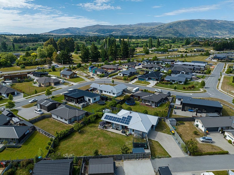 1 Marbleleaf LANE, Albert Town, ALBERT TOWN - Carousel 38