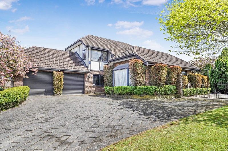 25 Harrowfield Drive, Harrowfield, Hamilton - Carousel 2