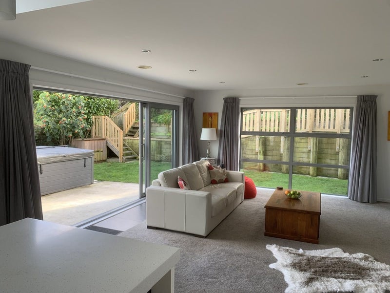 26 Paparoa Crescent, Aotea, Porirua - Carousel 2