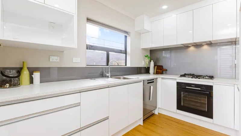 89C Cascades Road, Pakuranga Heights, Auckland - Carousel 1