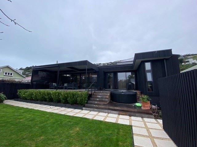 10 Head Street, Sumner, Christchurch - Carousel 1