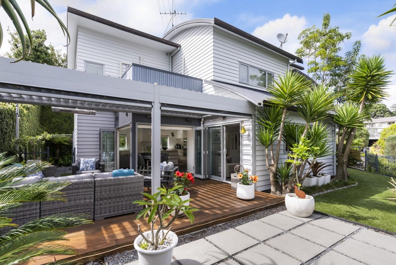 21A Godden Crescent, Mission Bay, Auckland - Carousel 1