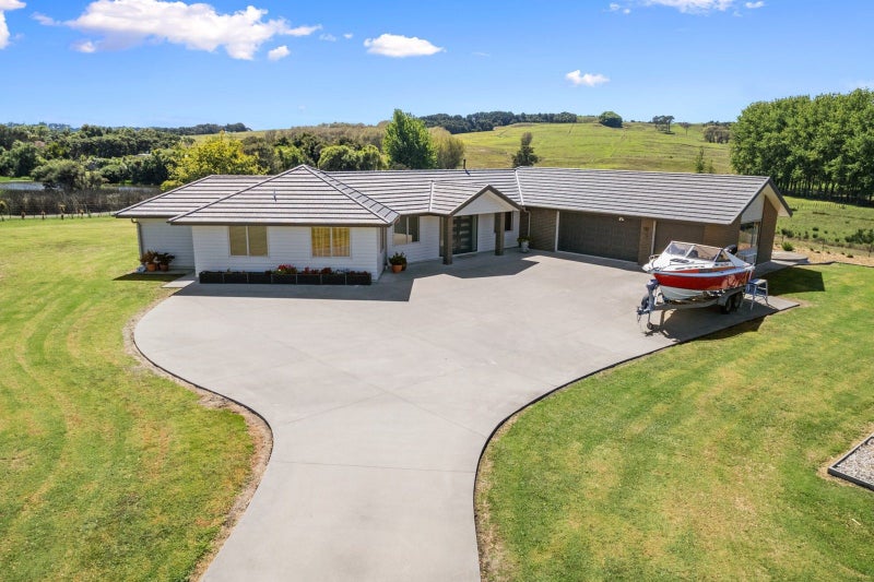 767 Kaiwaka-Mangawhai Road, Wellsford - Carousel 1