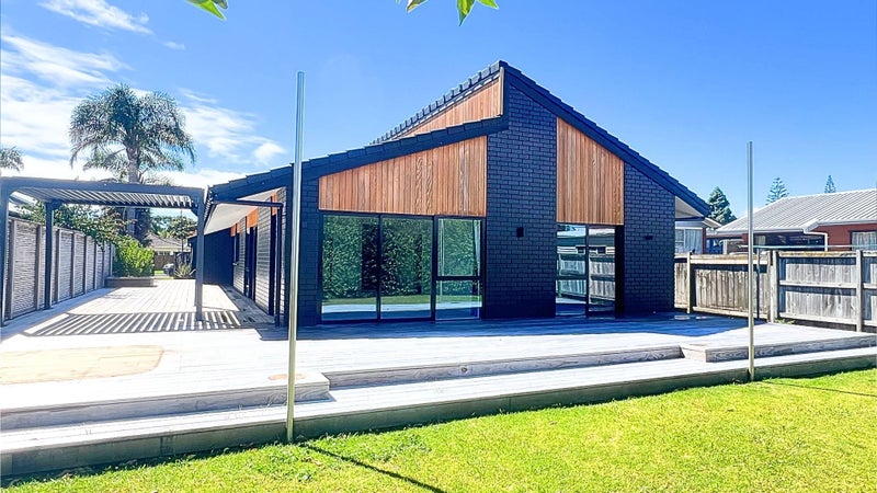 18 Manly Park Avenue, Manly, Whangaparaoa - Carousel 1