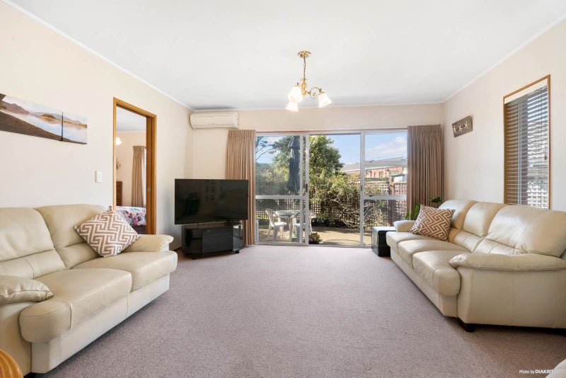 3/12 Kapiti Place, Sunnynook, Auckland - Carousel 2