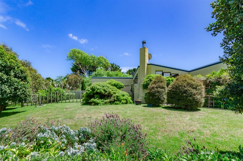 18 Paetawa Road, Peka Peka - Carousel 1