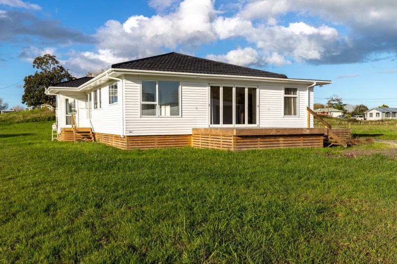 24 Wharf Road, Riwaka - Carousel 1