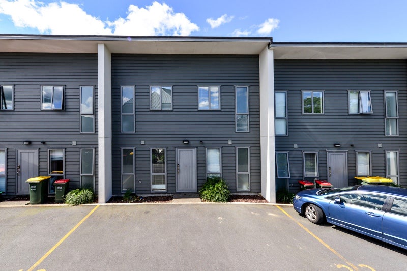 3/181 Knighton Road, Hillcrest, Hamilton - Carousel 1