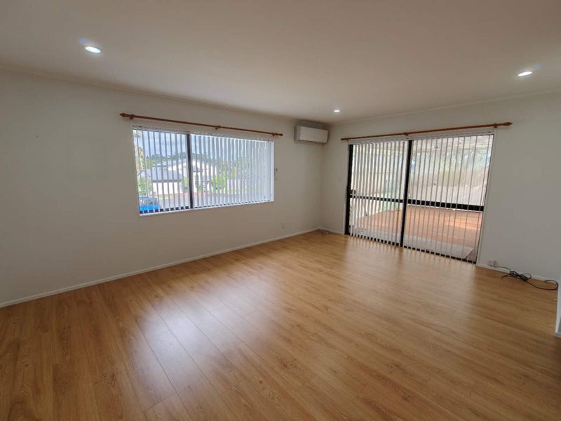 74 Caribbean Drive, Unsworth Heights, Auckland - Carousel 2