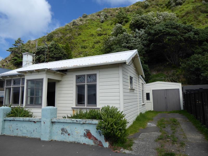 168 Breaker Bay Road, Breaker Bay, Wellington - Carousel 1