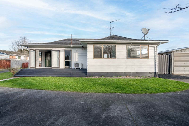 20 Station Road, Takanini, Auckland - Carousel 1