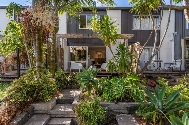4/10 George Street, Mount Eden, Auckland - Carousel 1