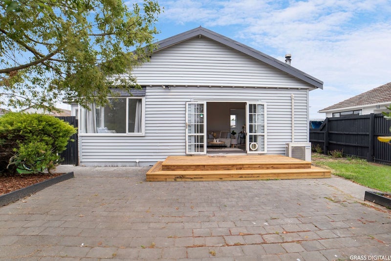 154 Bower Avenue, New Brighton, Christchurch - Carousel 1