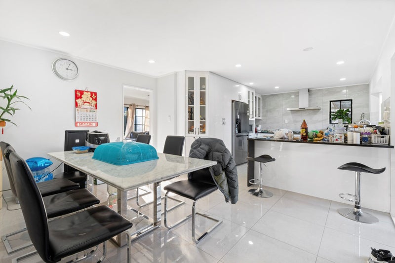 2/17 Watson Place, Papatoetoe, Auckland - Carousel 2